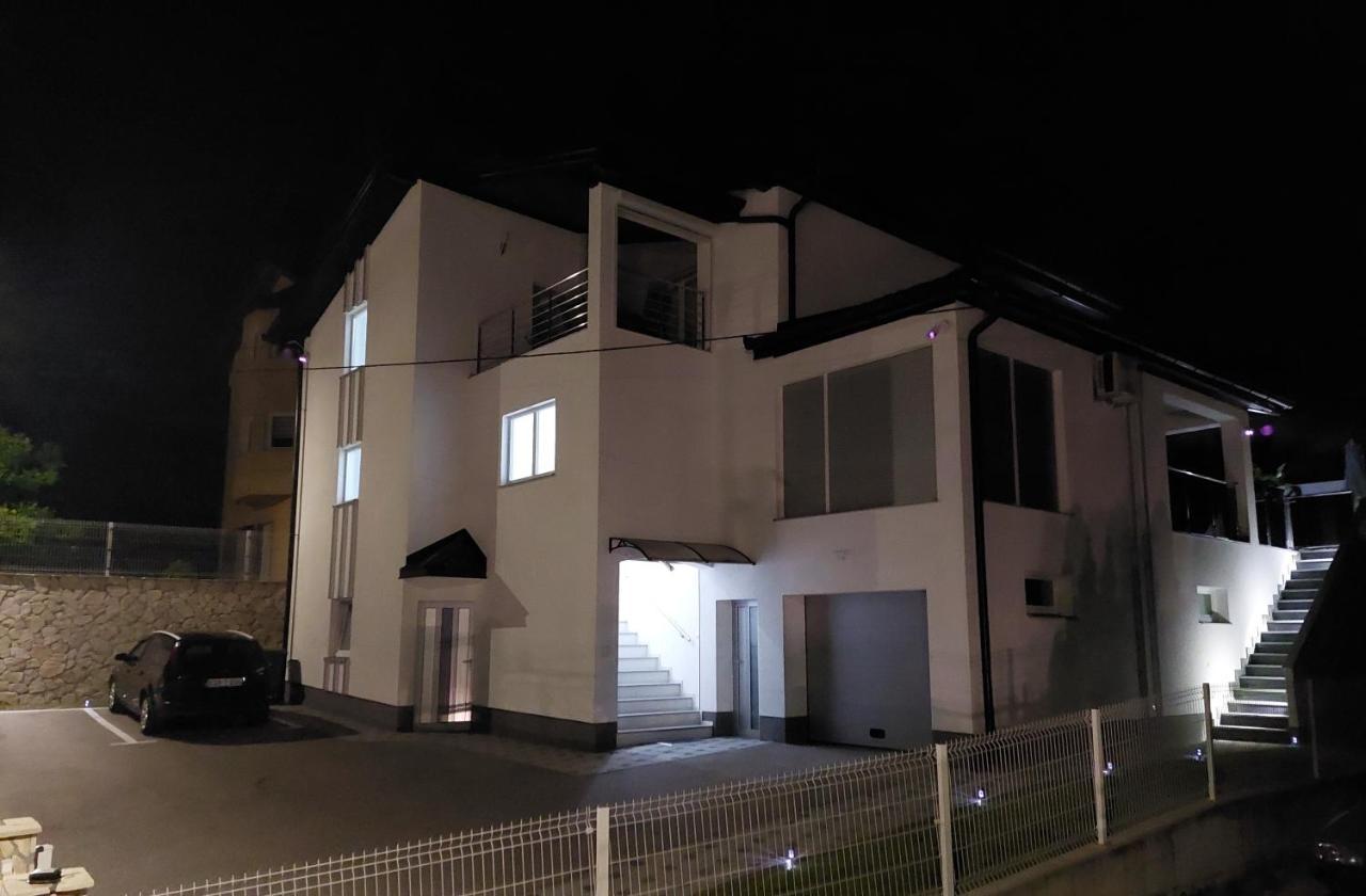 Apartman Kiss Яйце Екстериор снимка
