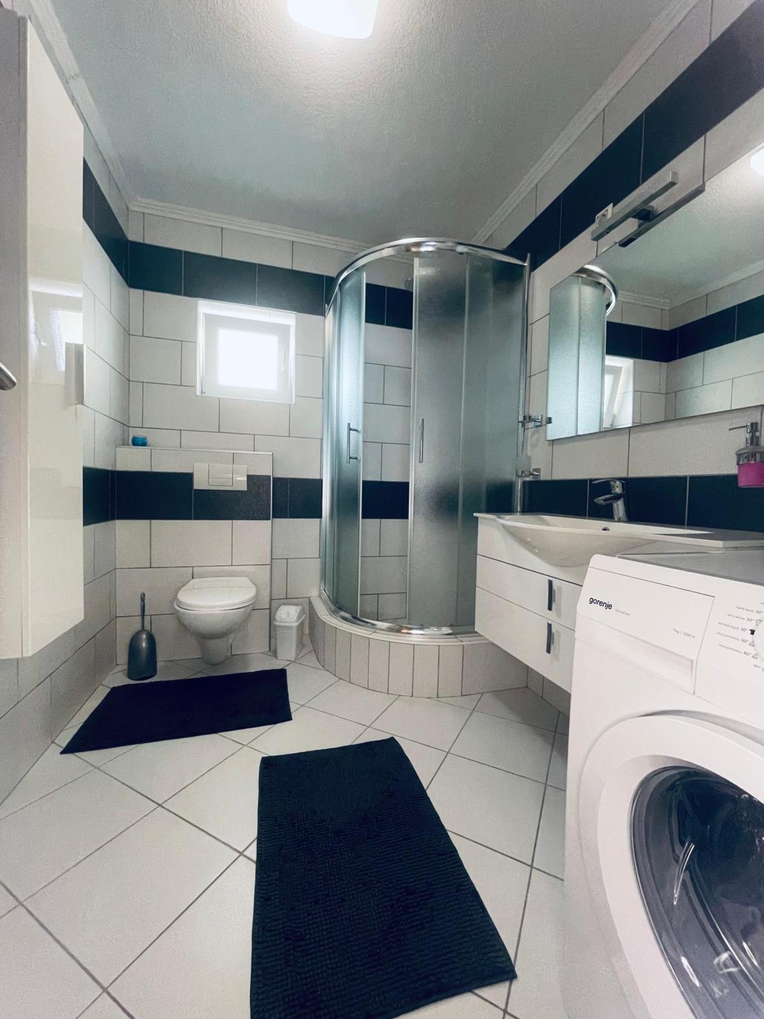 Apartman Kiss Яйце Екстериор снимка